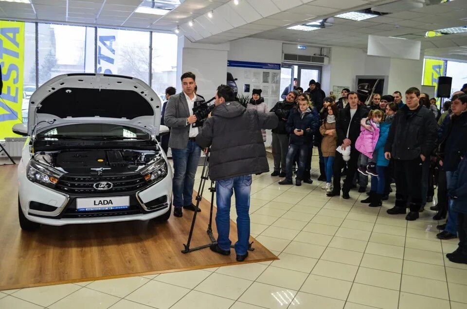 Автосалоны в пензе новые. Автосалон Пенза. Автомобиль в Пензе. Автосалон старт в Пензе.