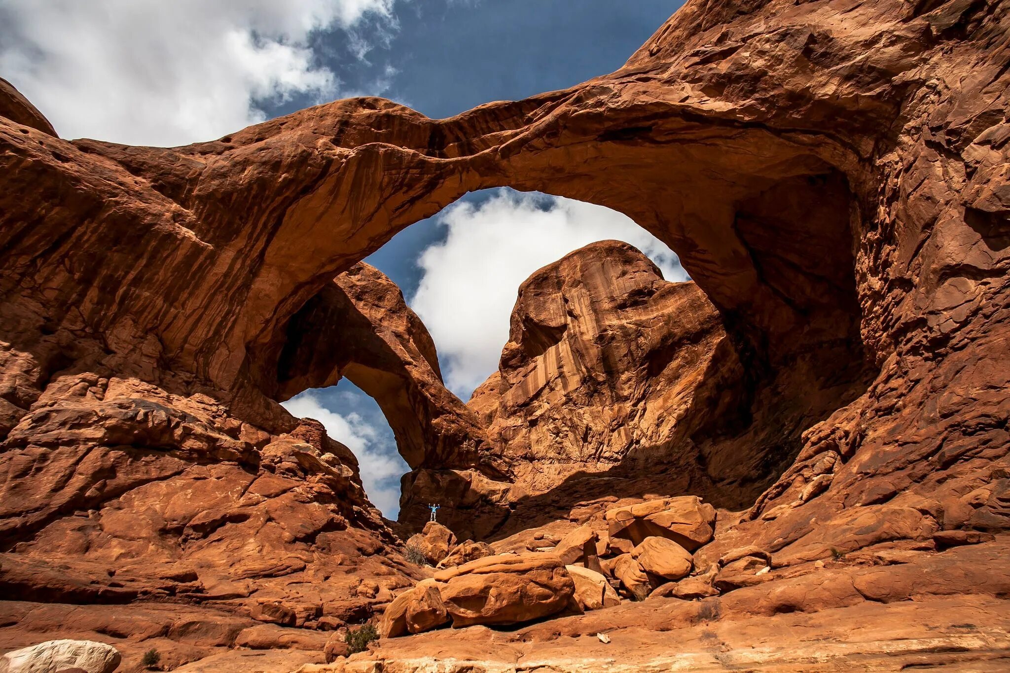 Глейшер (национальный парк, канада). Странные места. Delicate arch. Озеро берриесса дыра. Сша штат юта национальный парк арки.