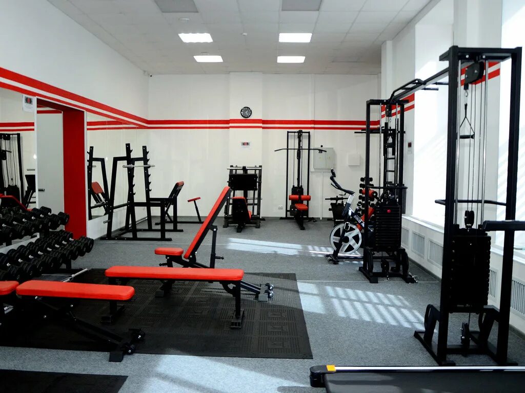 Ровесник тренажерный зал магнитогорск. Тренажерный зал микрорайон. Долгопрудный спортивный комплекс салют. Фитнес клуб спортив. Вихлянцев зал кострома.