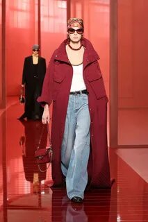 Gucci Весна-Лето 2025 - RUNWAY ЖУРНАЛ ® Официальный