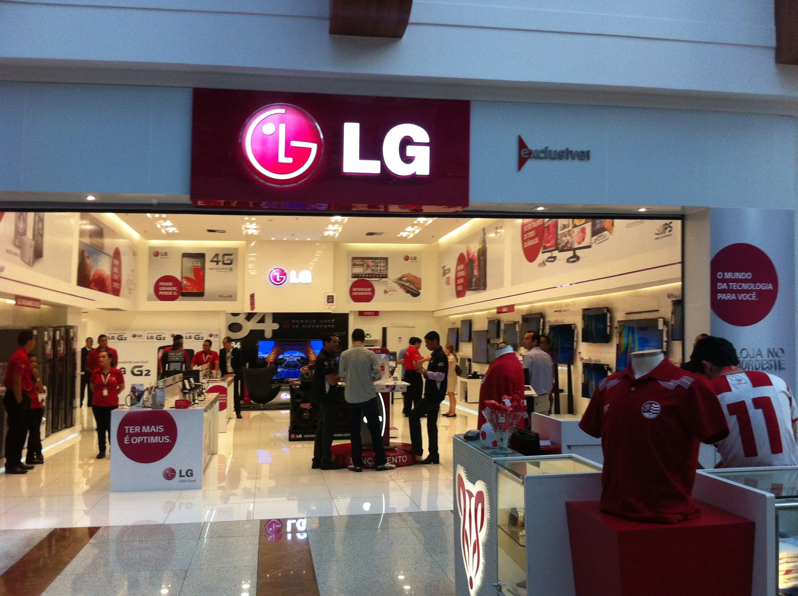 Lg остановилась. LG приостановила поставки. LG Electronics останавливает поставки. LG Electronics коробки. Компания LG.