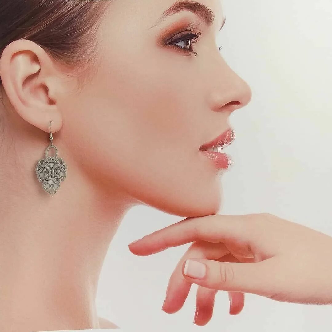 Подбородок показать. Лицо подбородок. Подбородок показать. Профиль лица. Профиль лица.