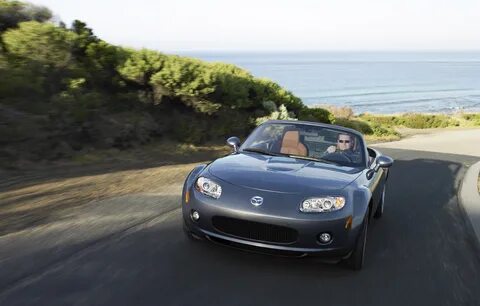 Первая mazda
