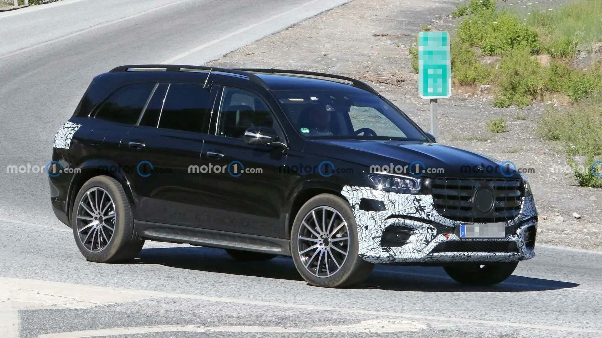 Мерседес gls 2023 фото Mercedes-Benz GLS-Class рестайлинг 2023, 2024, джип/suv 5 дв., 2 поколение, X167