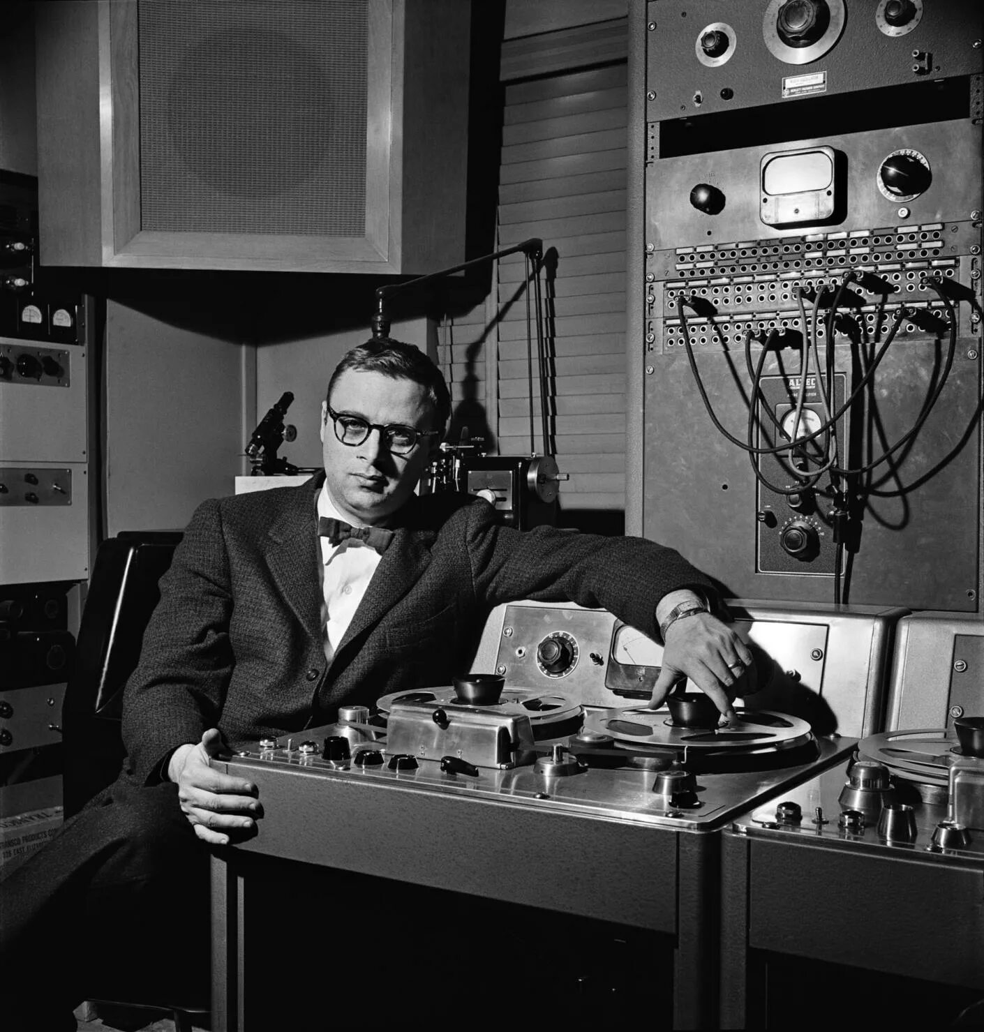 Руди Ван Гельдер. Звукоинженер. Звукорежиссер на студии. Звукозапись 1930.