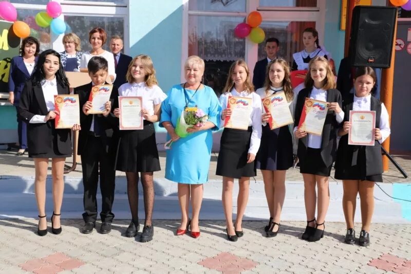 Мбоу комсомольская сош no 1. Мбоу комсомольская сш 1 гудермес. Мбоу комсомольская сош no 1. Веселые старты рдш. Мбоу комсомольская сош no 1.