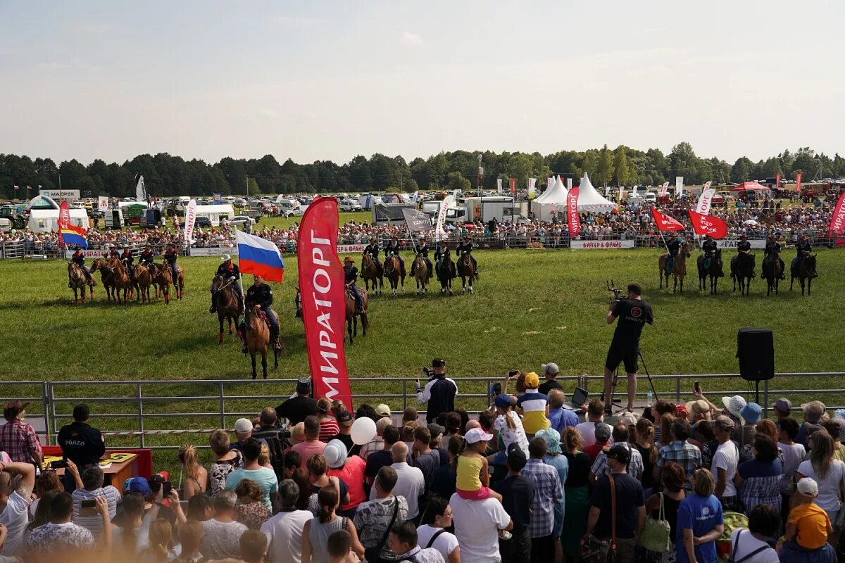 День поля калининград фоторепортаж. Балтийском поле. Балтийское поле родео мираторг. Балтийское поле 2022. Балтийском поле.
