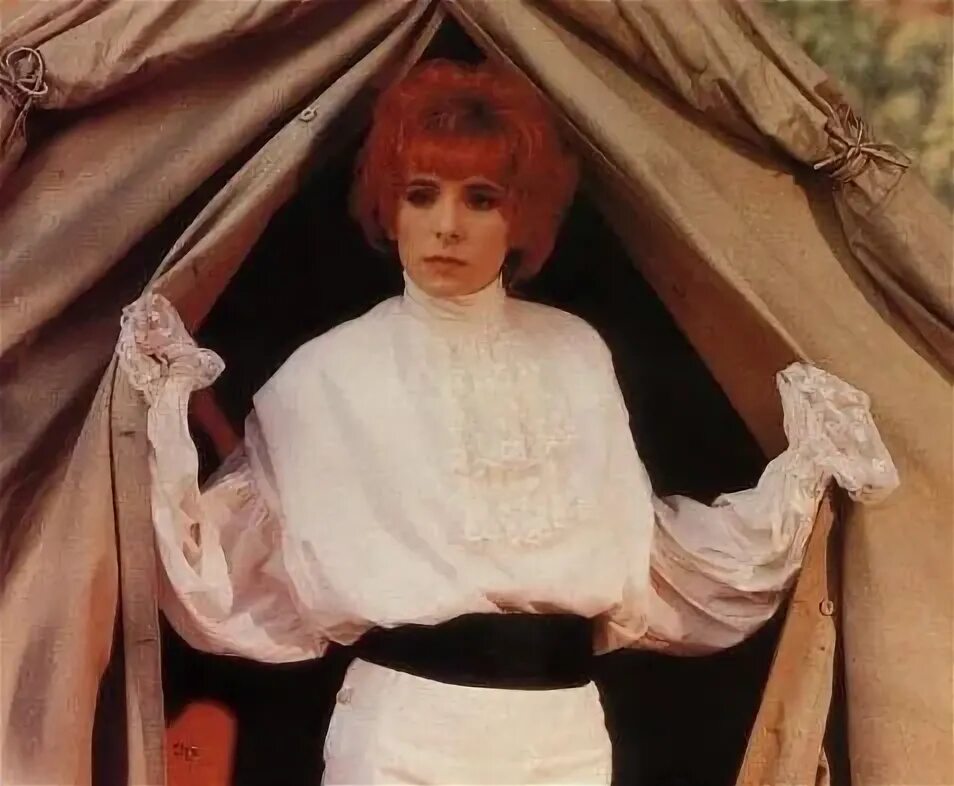 Mylene farmer qu elles. Mylène farmer либертина.