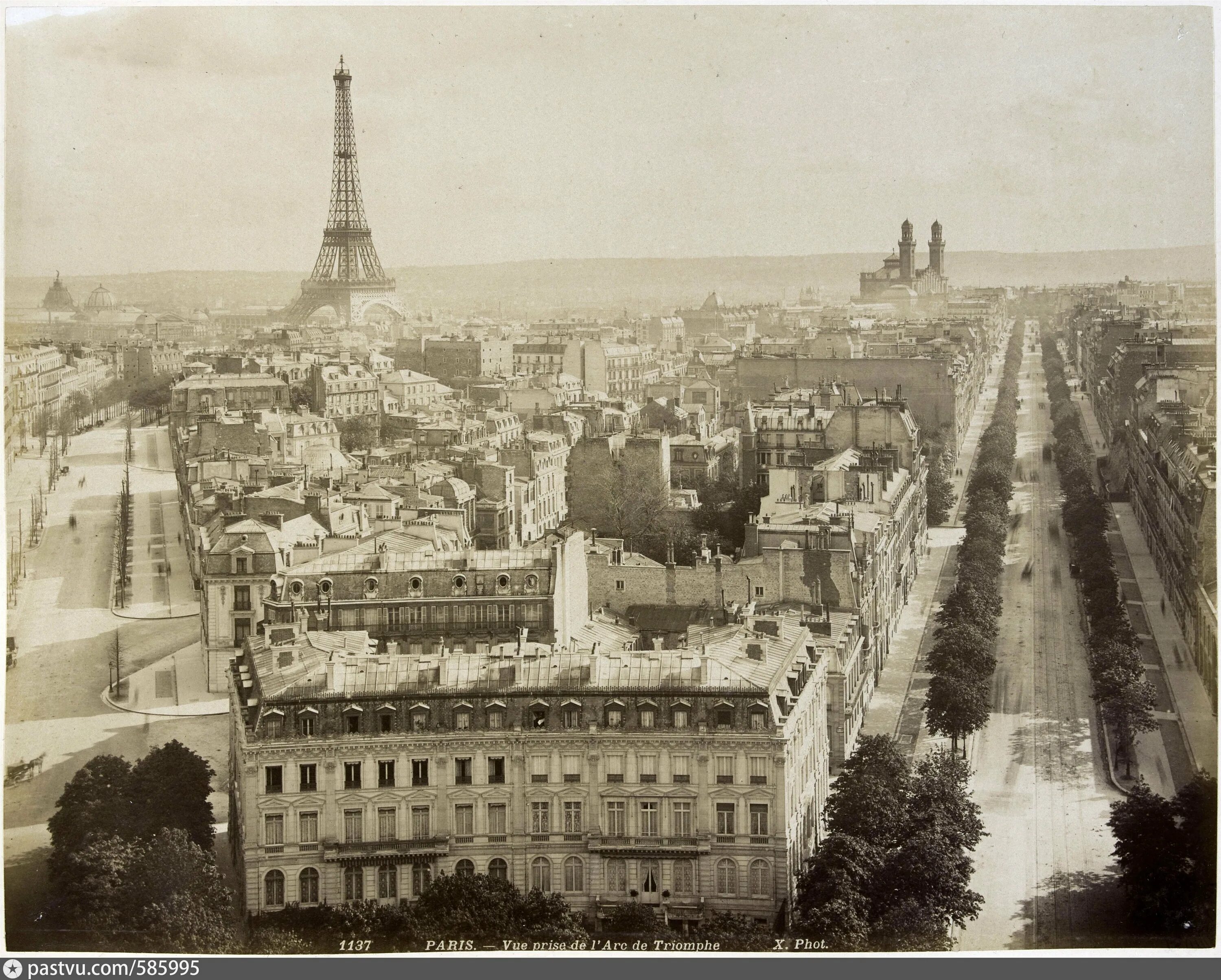 1890 Год Париж. Париж 1912. Париж Авеню фош 1940. Париж 1905 год. Построенная в 1889 году