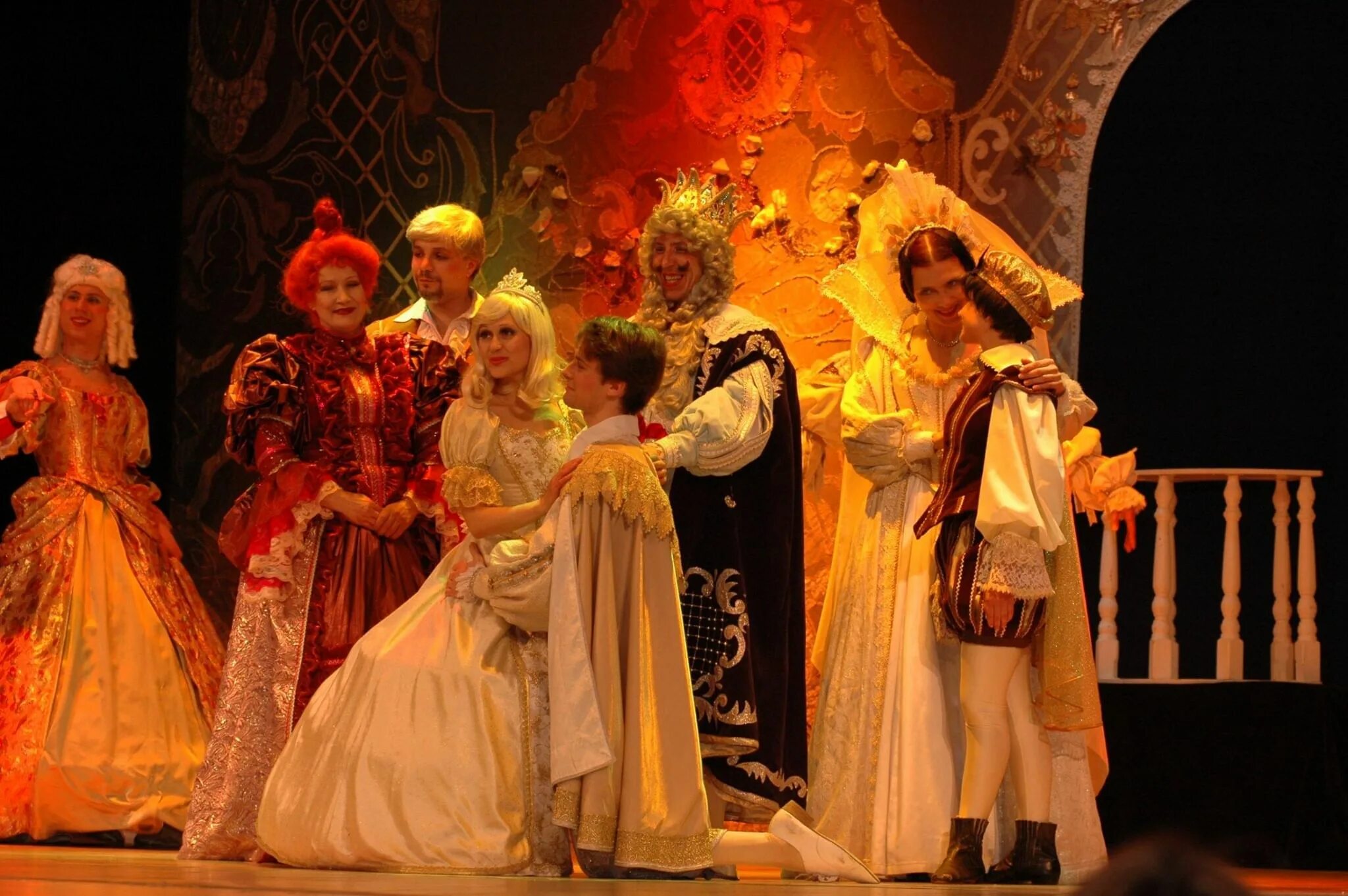 Сколько идет спектакль золушка. Золушка театр драмы краснодар. Балет золушка михайловский театр принц. Сколько идет спектакль золушка. Тюз елизавета мамонтова.