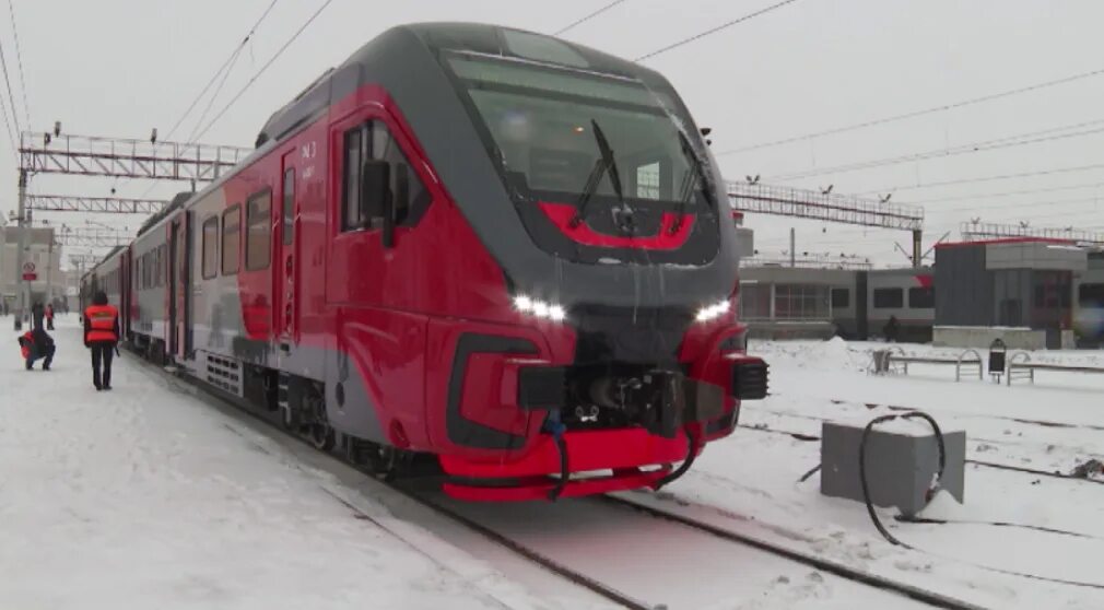 В Курской области на пригородный маршрут вышел новый дизельный пассажирский поез