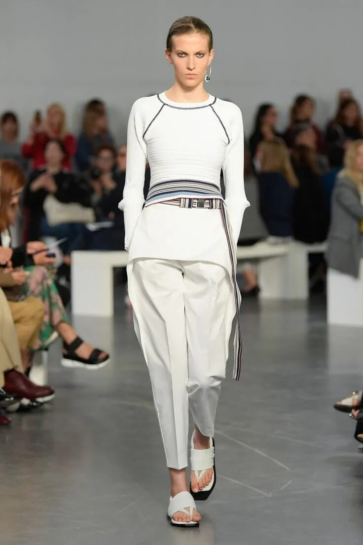 Одежда sportmax. Max mara sportmax. Sportmax 2010. Sportmax 2001. Sportmax коллекция 2021.