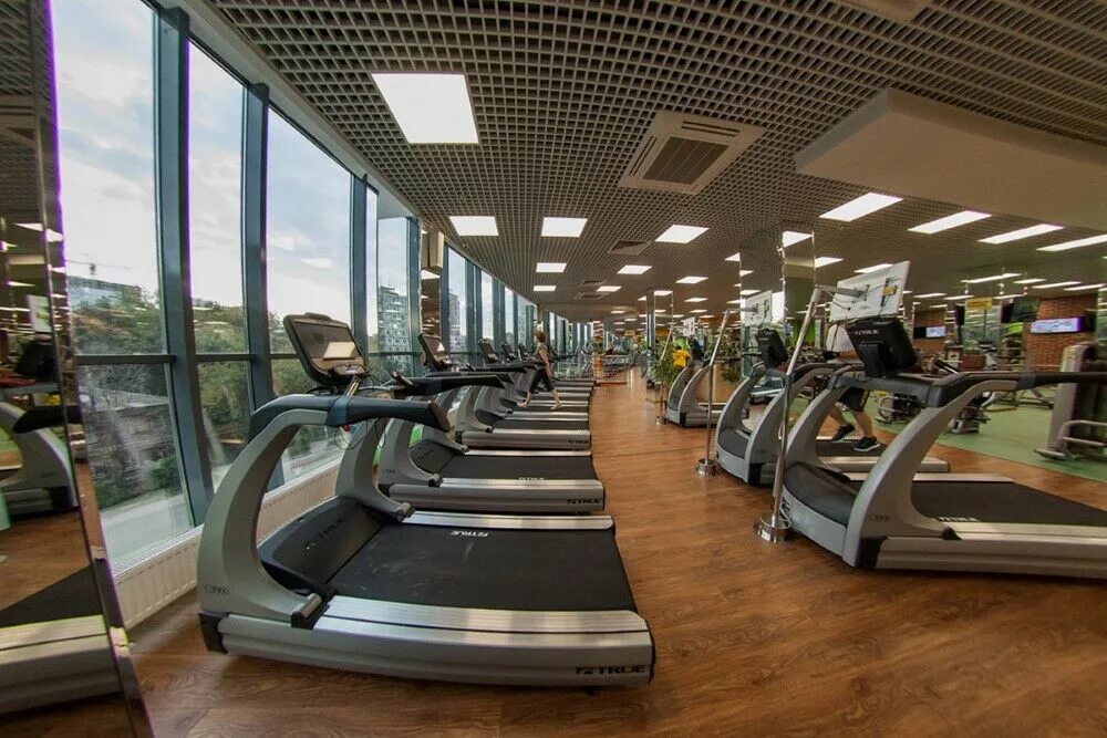 Gold fitness золотая миля. Gold fitness нижний новгород индиго. Голд фитнес нижний новгород золотая миля. Gold's fitness хэмптон. Хэмптон нижний новгород фитнес.