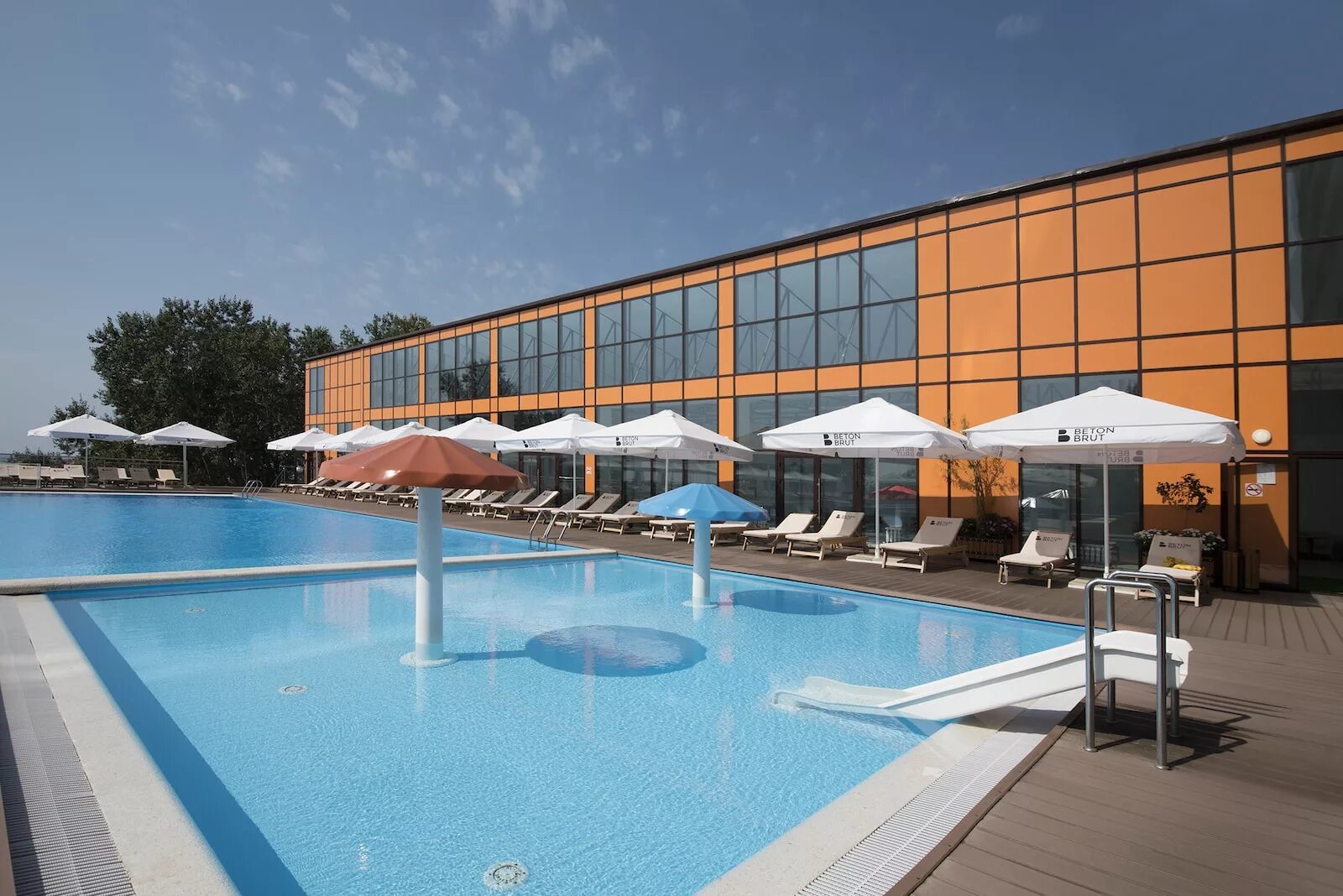 Hotel includes. Отель beton Brut Анапа. Витязево Анапа отель брют бетон. Beton Brut all inclusive Spa 4 Анапа. Бетон брют Витязево.