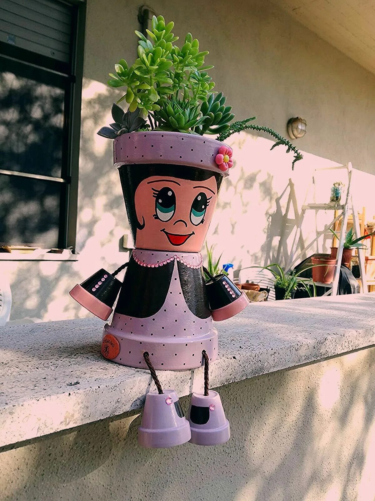 человечки из горшков для дачи. человечки из кашпо. поделки горшок. украсить цветочный горшок. человечки из горшков для цветов.