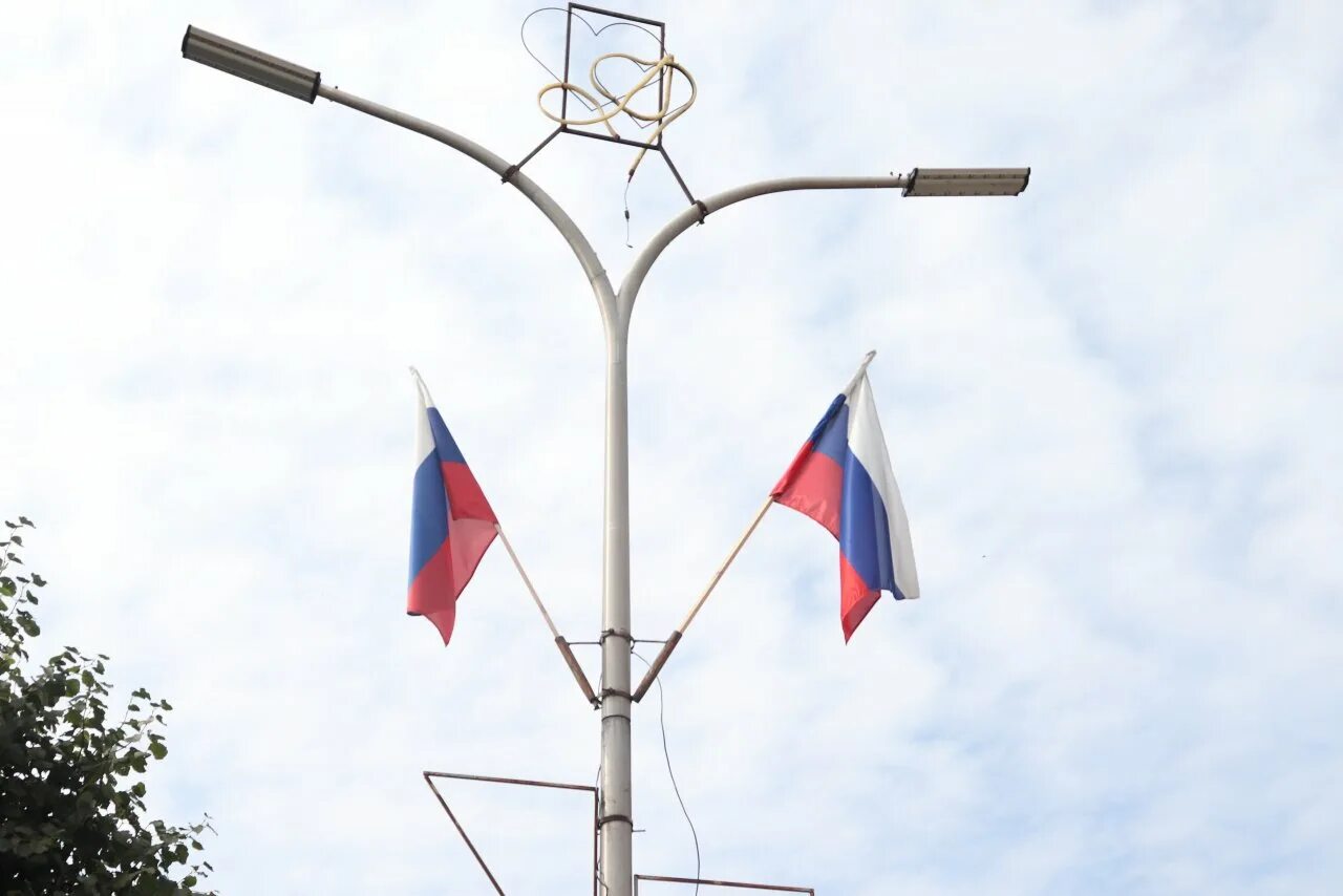 Флаг россии для улицы