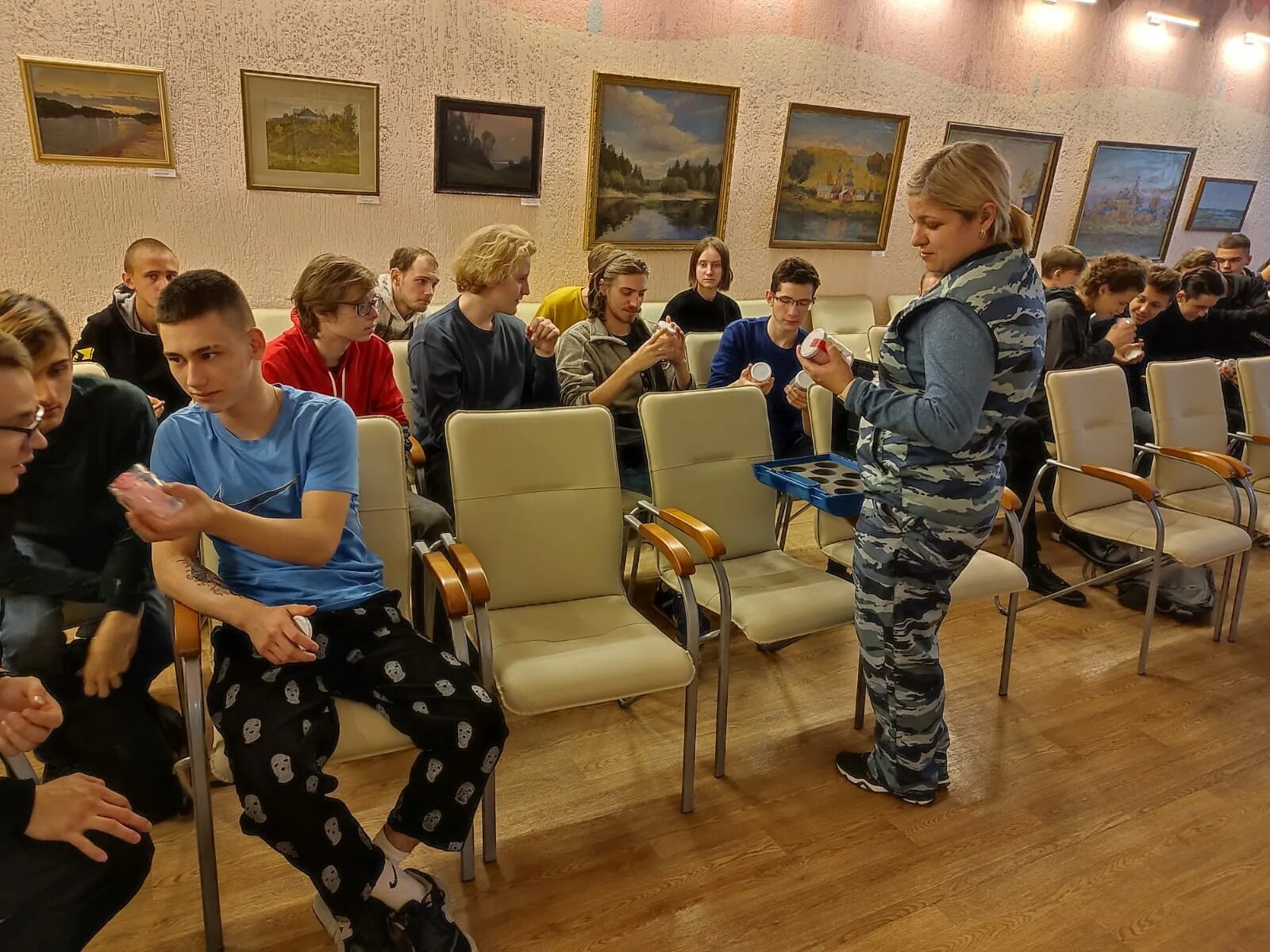 Кинолог. Кинолог кружок для детей. Кинолог рязань колледж. Кинологическая служба полиции рязань. Кинолог рязань колледж.