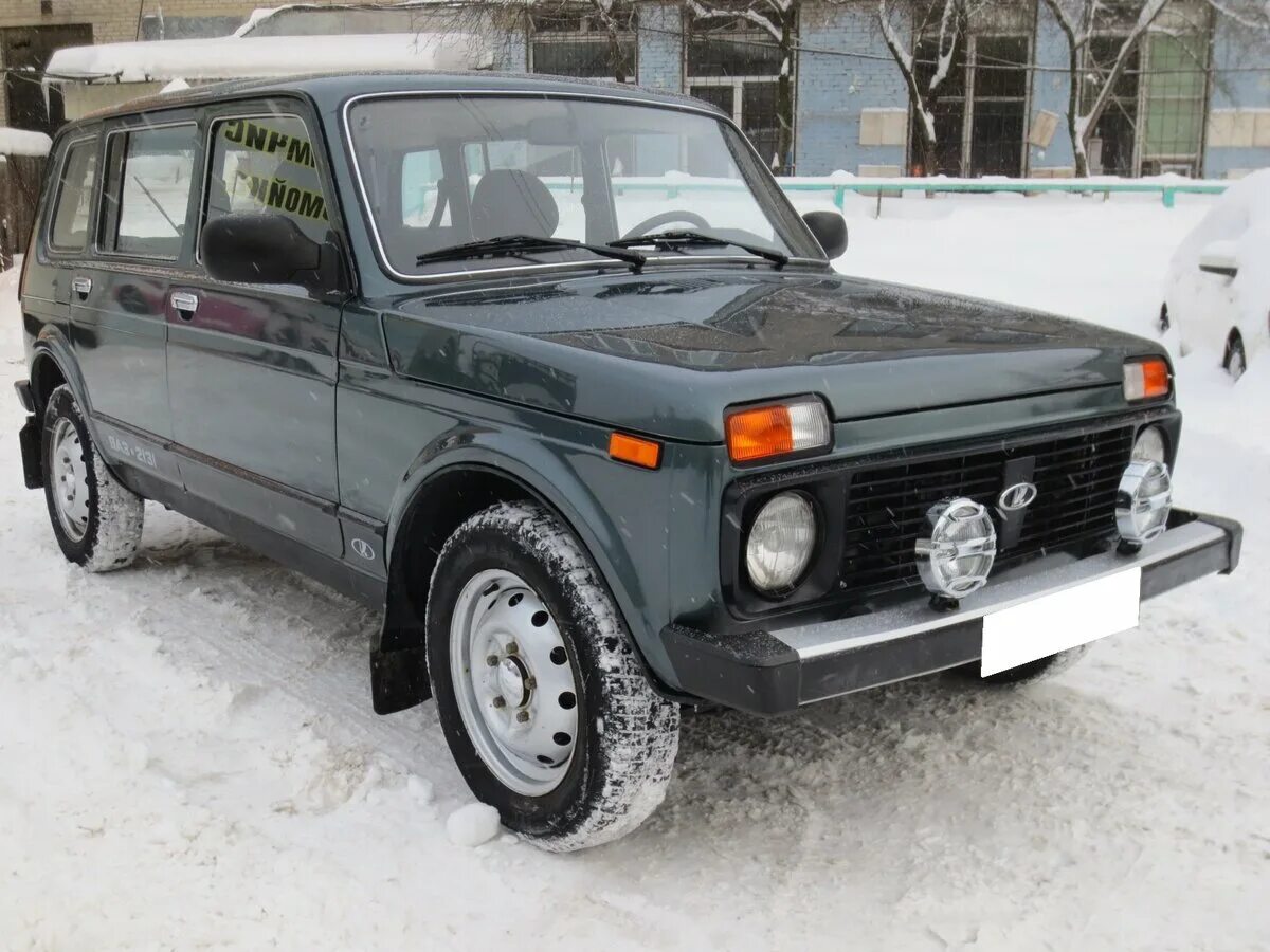 2131 годы выпуска. ВАЗ 2131 (4x4). ВАЗ 2131 Люкс.