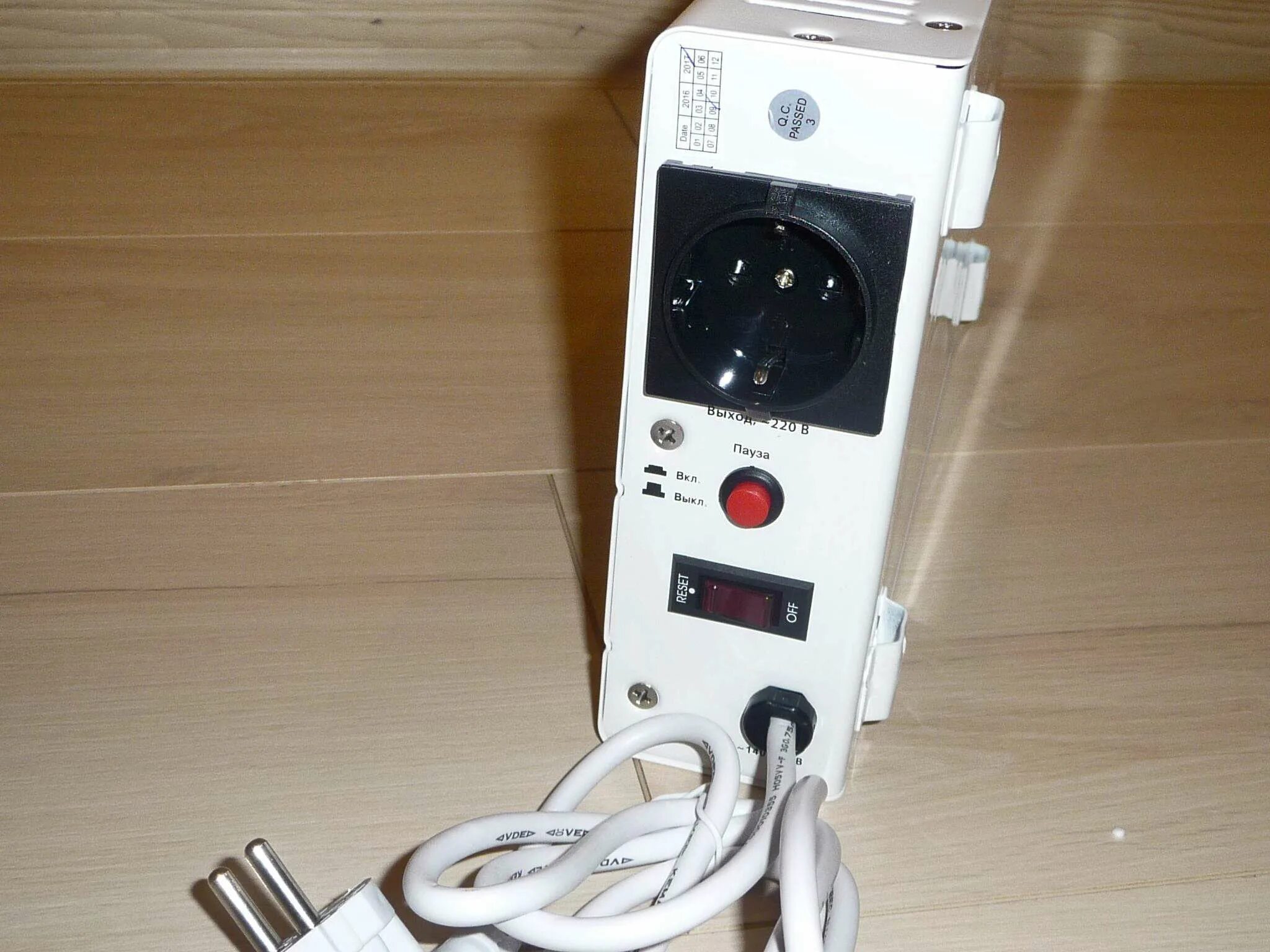 Стабилизатор напряжения sven avr slim. Стабилизатор напряжения sven avr slim-1000 lcd. стабилизатор sven avr slim-2000 lcd. стабилизатор напряжения для газового котла свен. sven avr slim-2000 lcd длина кабеля.