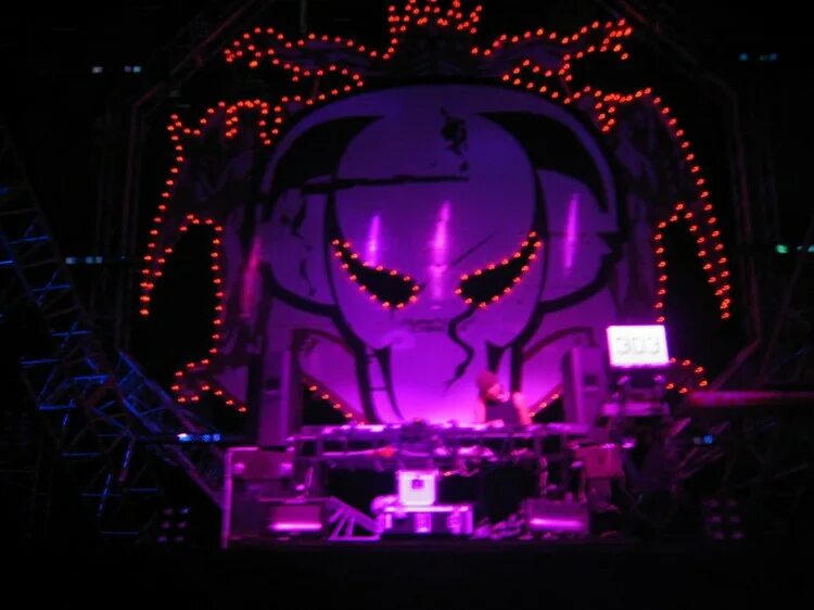 пиратская станция санкт-петербург. пиратская станция 1 2003. включи пиратскую станцию 4. пиратская станция тату. включи пиратскую станцию 4.