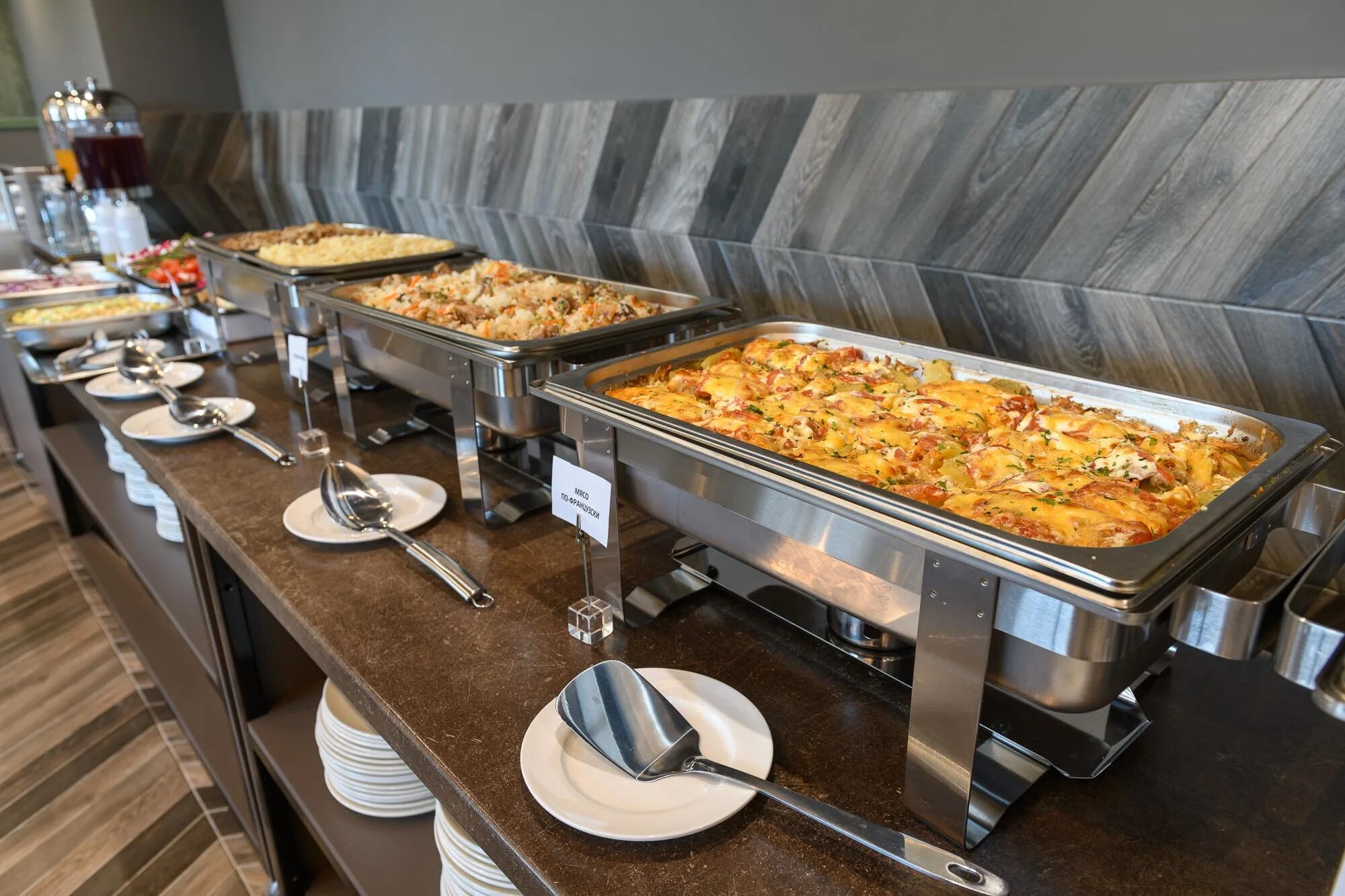 Гостиница в самаре в центре города с завтраком и бассейном. Лоо арена камеры. Лоо-арена спортивно-гостиничный комплекс сочи. Лоо-арена спортивно-гостиничный комплекс. Лоо арена камеры.