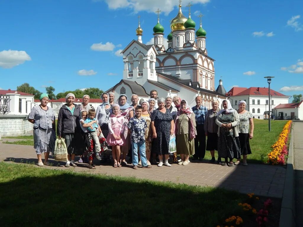 Павловский Посад паломничество. Храм Вознесения Господня (Павловский Посад). Троицкая Церковь Конобеево. Троица в Варницком монастыре 2022. Бараши паломническая