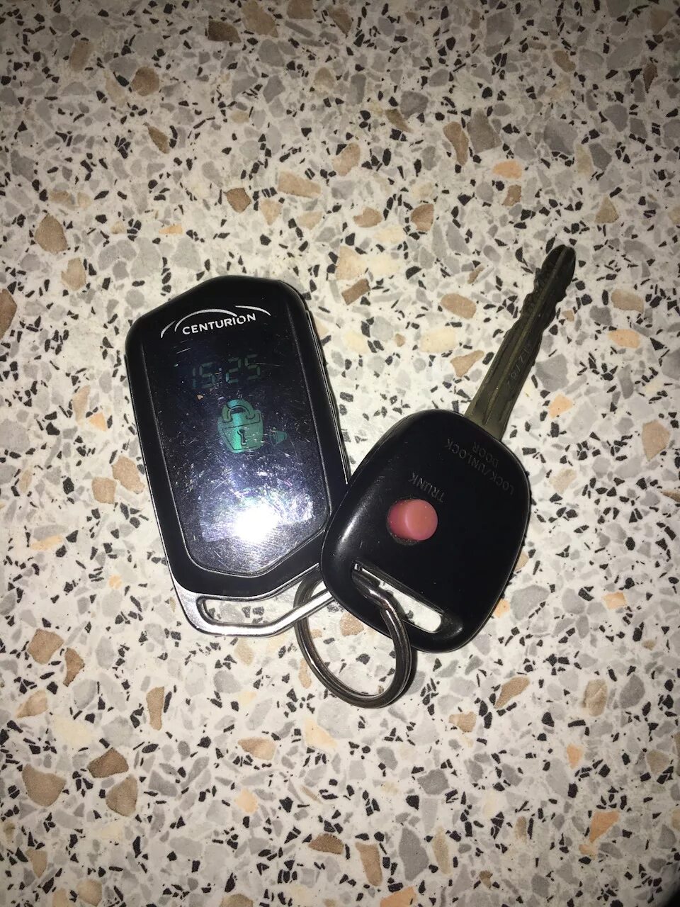Центурион модель по брелку. Сигнализация centurion s9. Центурион модель по брелку. Центурион модель по брелку. Сигнализация centurion h50t18.