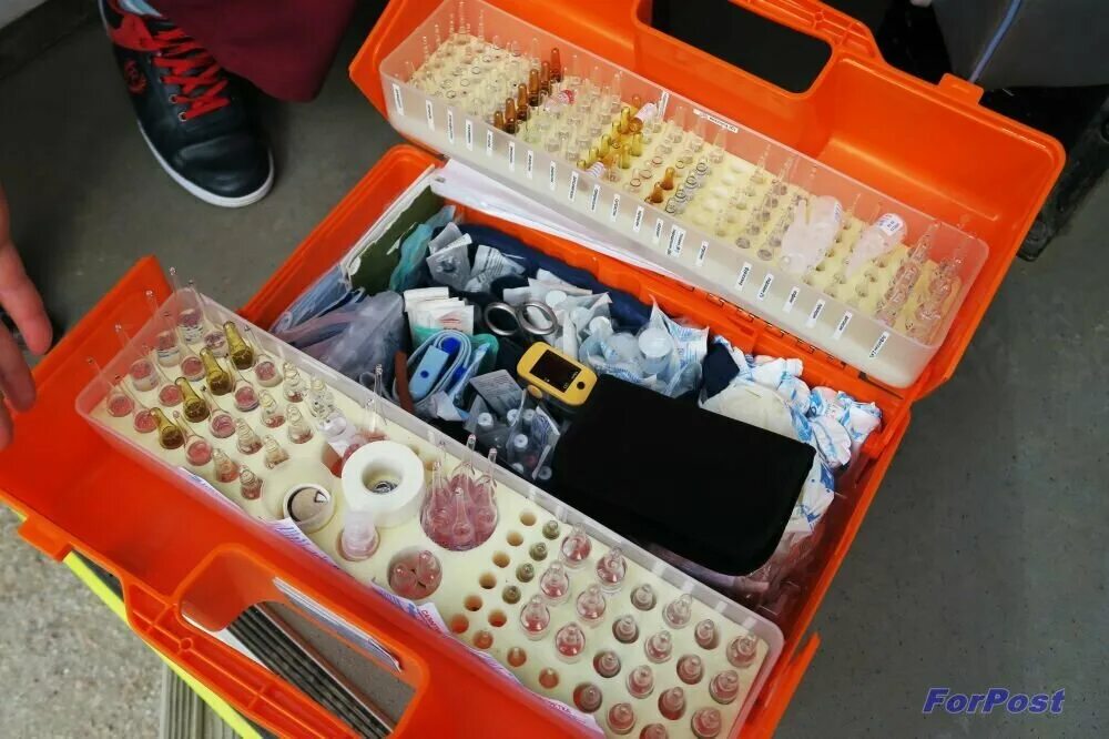 лекарственные укладки. ящик фельдшера скорой помощи. набор акушерский насмп-01. прием товара в аптеке. укладка смп.