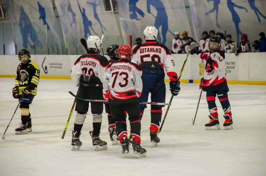 Кушва хоккей. Горняк 2010 кушва. Хк горняк лого кушва. Горняк кушва эмблема. Горняк кушва.