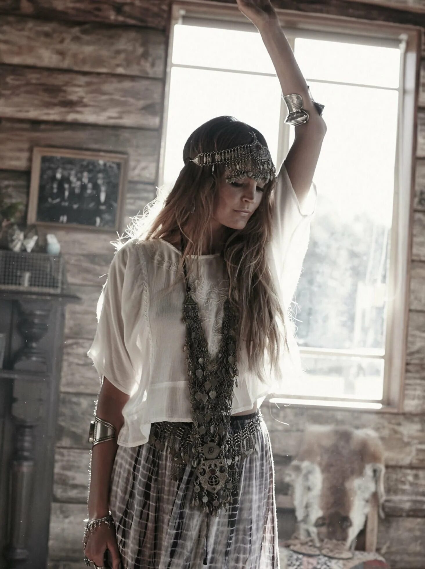 Стиль бохо богема. Девушки бохо. Хиппи бохо шик стиль. Девушки бохо. Бохо хиппи.