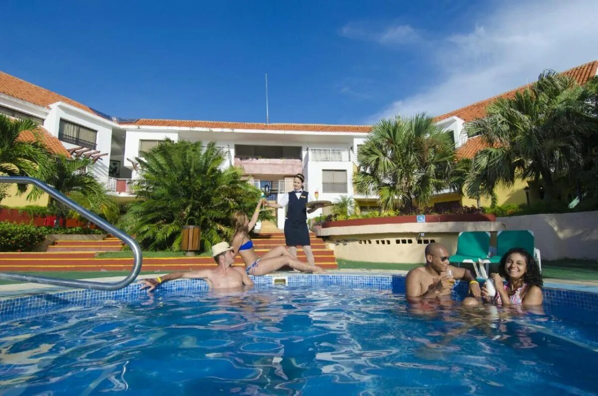 Iberostar Bella Costa (ex. Breezes Bella Costa) 4* Варадеро, 100 м до моря. Iberostar Bella Costa (ex. Bella Costa by Iberostar) 4 *. Bella costa 4 варадеро