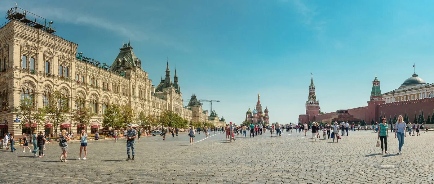 Московский следующий. Прогулка по красной площади. Москва площадь летом. Москва 2017 год лето. Фон улица Москва красная площадь.