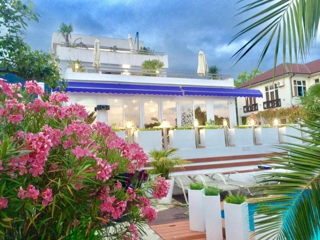 Отель константа абхазия. Отель константа абхазия. Отель constanta новый афон. Отель constanta hotel абхазия. Отель константа абхазия новый афон.