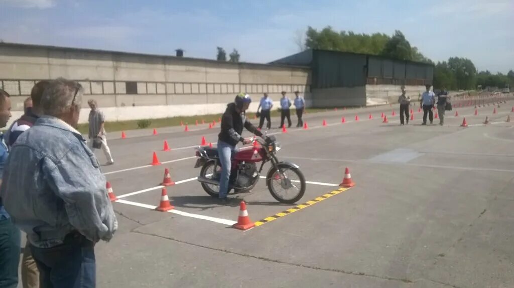 Автошкола на высоковольтной. Категория а рязань автошколы. Автошкола воа мостовской. Категория а рязань автошколы. Автошкола профессионал рязань.