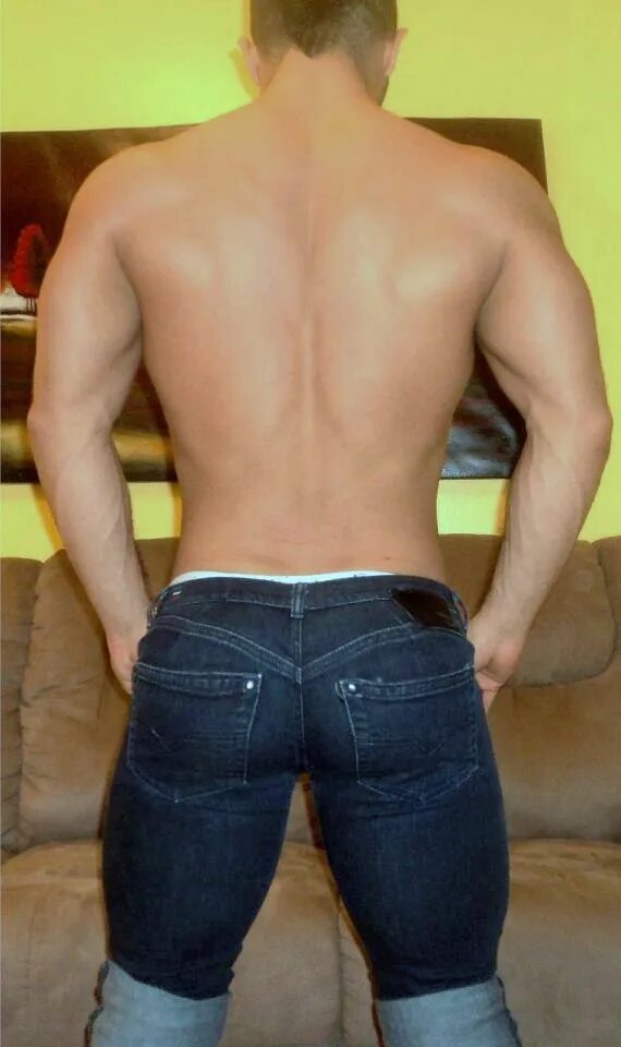 Man butt. Мужские ягодицы в джинсах. big bubble butt man jeans. muscle butt jeans. male bubble butt jeans.