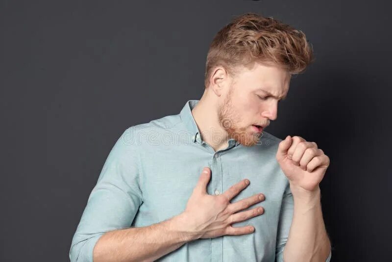 Мужчина кашляет. Человек поперхнулся. Coughing man 3d. Кашель. Человек кашляет.