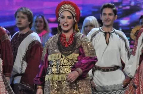 На голос русской песни