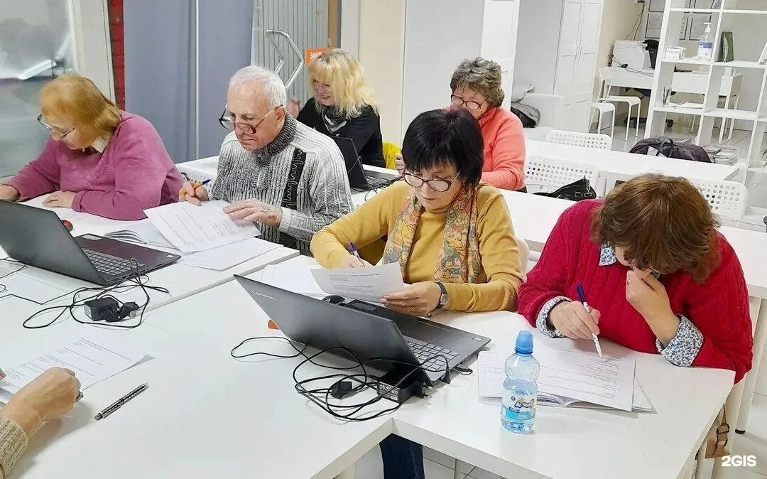 Фонд поколение. Поколение фонд скотча. Поколение Краснодар. Благотворительный фонд жизнь.