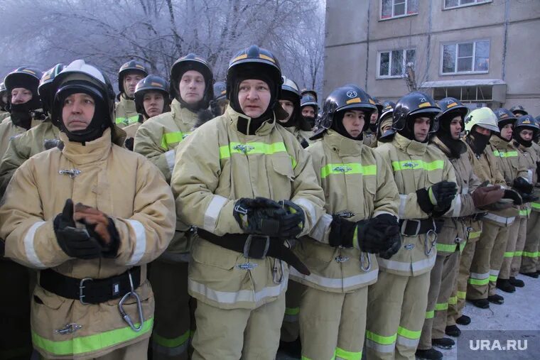 Мчс магнитогорск. Спасатели Магнитогорск. МЧС Магнитогорск фото. Суфиянов Магнитогорск МЧС.