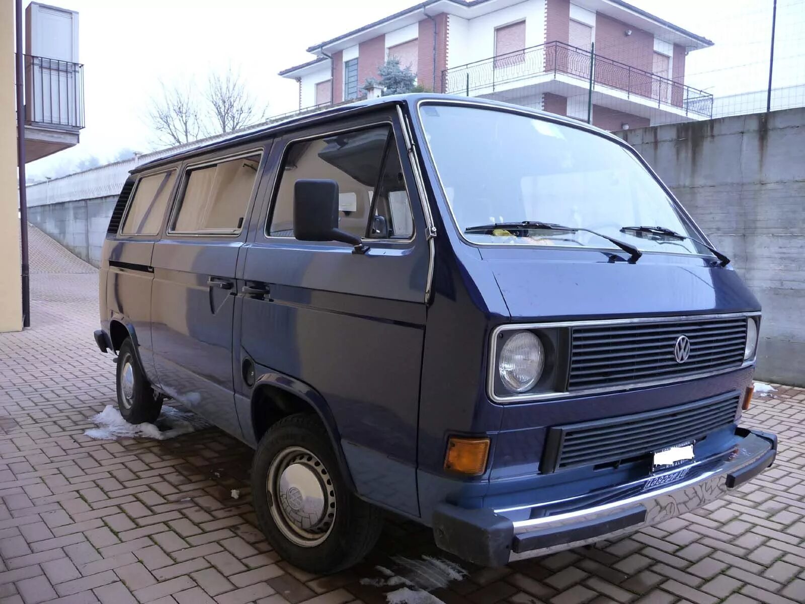 Куплю фольксваген т 3. Каравелла т3. VW t3. Фольксваген Caravelle t3 1987. Фольксваген т2 грузовой.