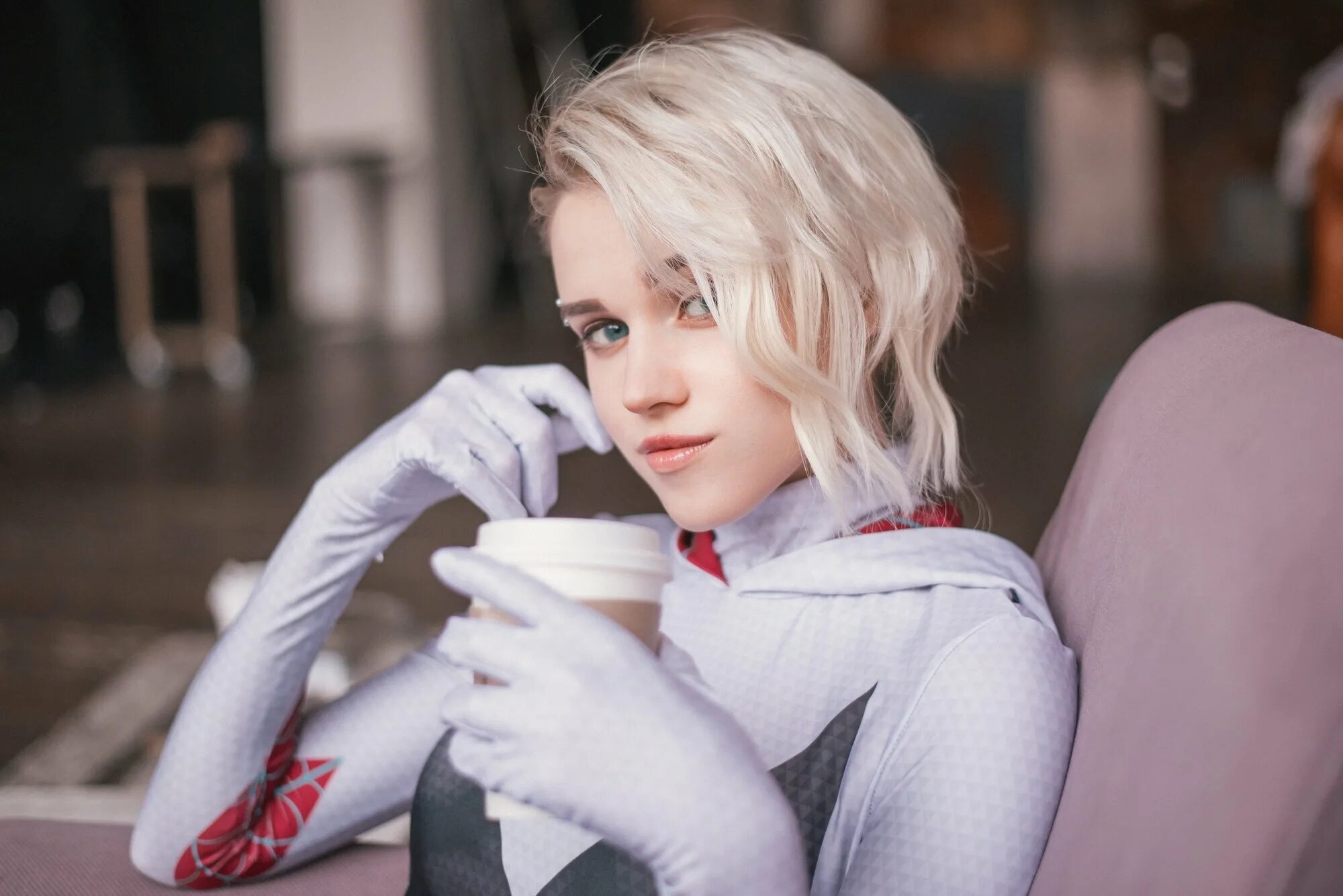 Stacy cosplay. Саша Холланд Гвен. Гвен Стейси косплей Саша Холланд. Саша Холланд Спайдер Гвен. Саша «Shirogane-sama» Холланд.