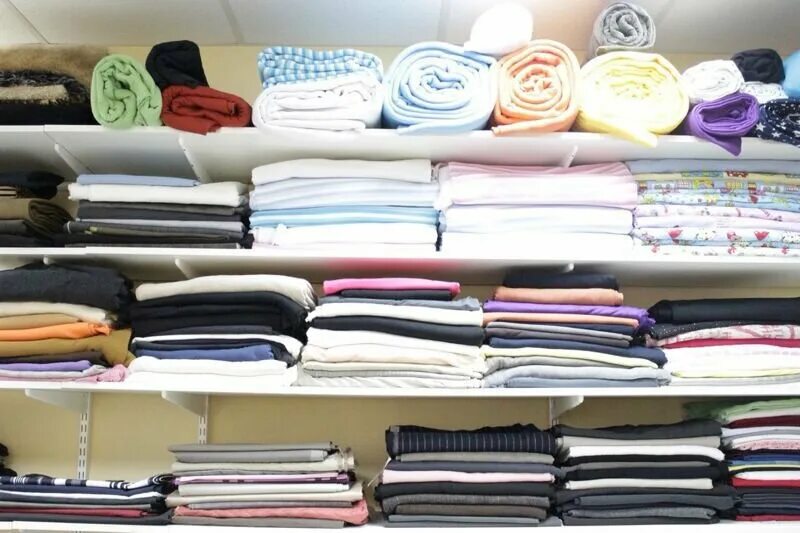 ткань весовой лоскут. лоскуток весовой трикотажный лоскут. магазины тканей на вес. современный магазин тканей. магазины тканей на вес.