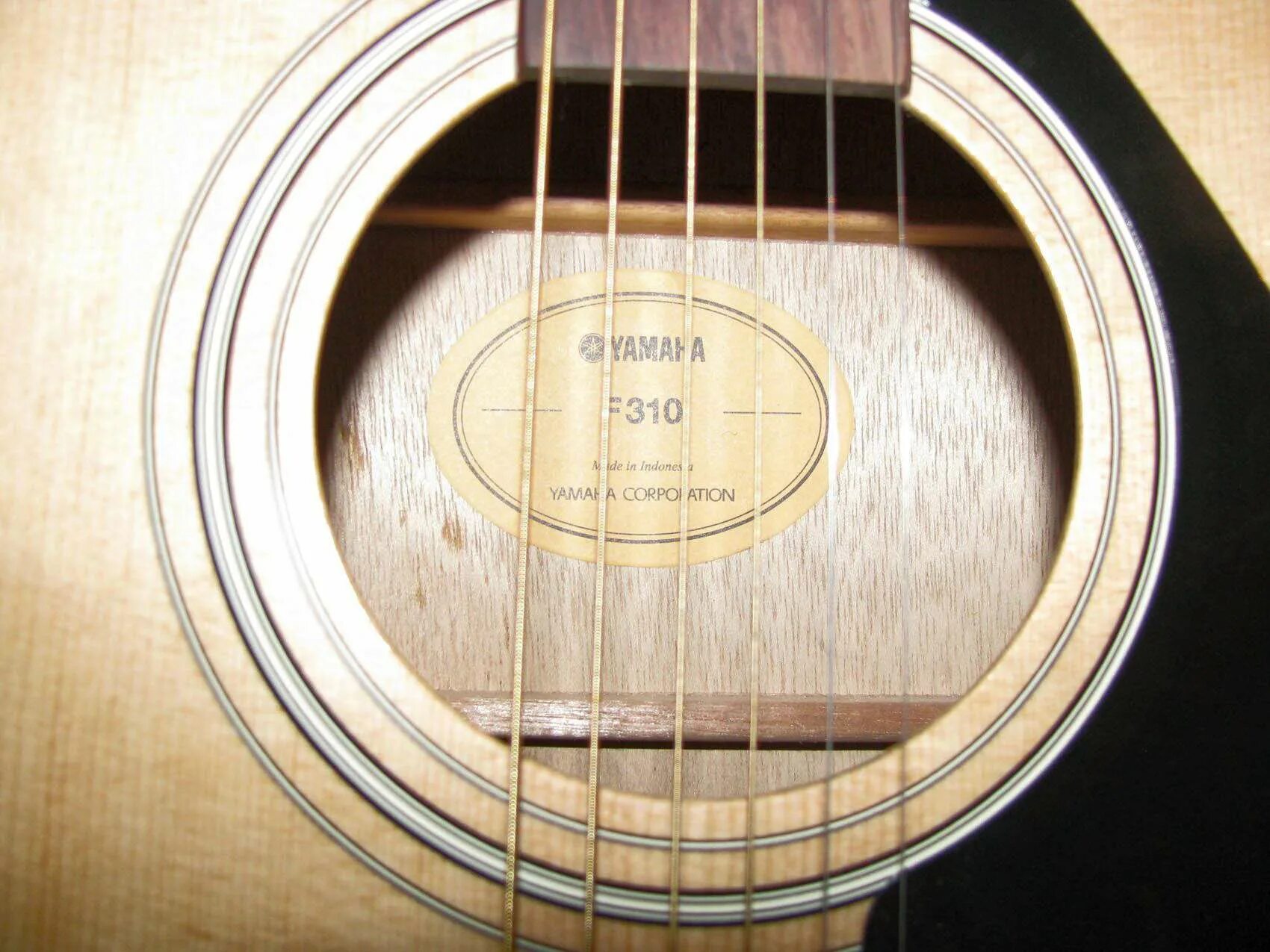 Yamaha acoustic guitar owners manual. Гитара ямаха серийный номер. Pacifica611vfm. Акустическая гитара yamaha. Гитара акустическая yamaha f310p.