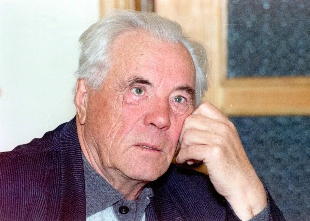 Вектор Петрович Астафаев.