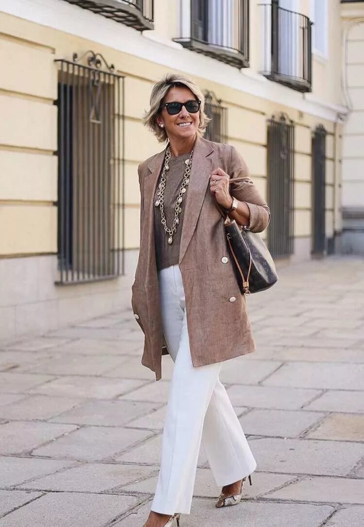 стиль одежды casual для женщин 40 лет. образы для женщин 40. маргарита аргуэльес стиль в одежде. кэжуал для женщин 50 лет. стиль одежды кэжуал для женщин 50.