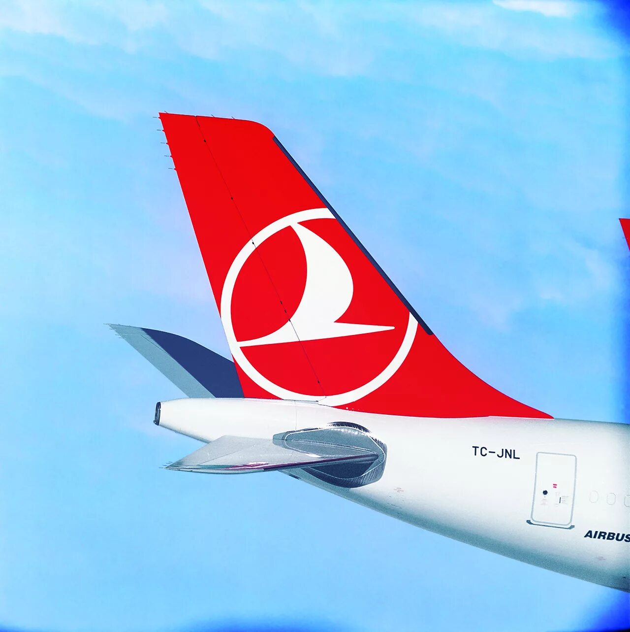 Stopover turkish airlines. Туркиш Эйрлайнс. Turkish Airlines самолеты. Туркиш Эйрлайнс символ. Нарисованный самолет Туркиш.