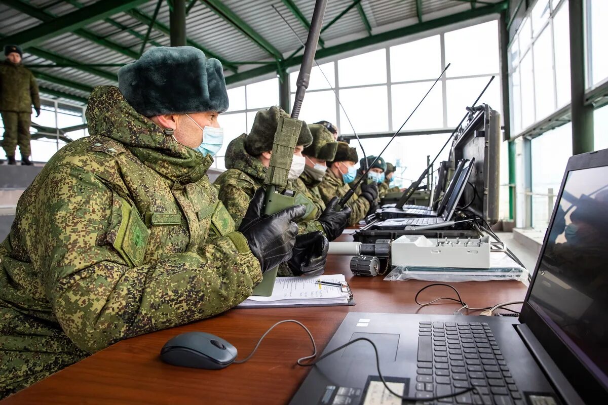 Учения ЦВО 2022. Военные Связисты сво Минобороны. Служба РЭБ ЦВО. Военные учения.