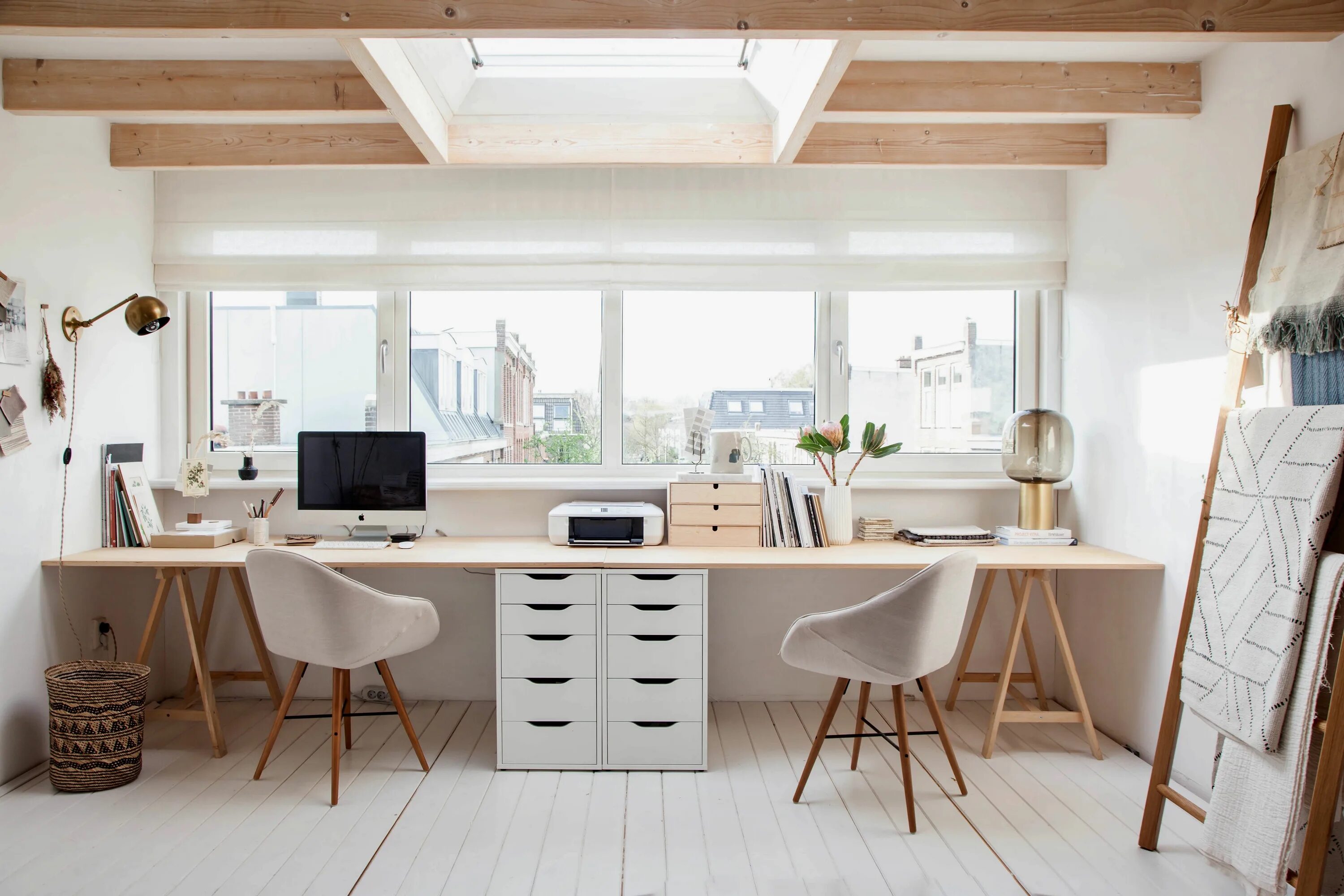 Desk hours