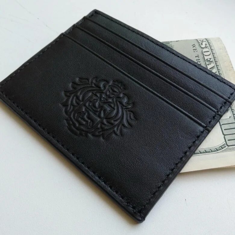 Картхолдер тинькофф что это. Подарочная папка от тинькофф. Картхолдер чехол. Серый кардхолдер тинькофф. Tinkoff black картхолдер.