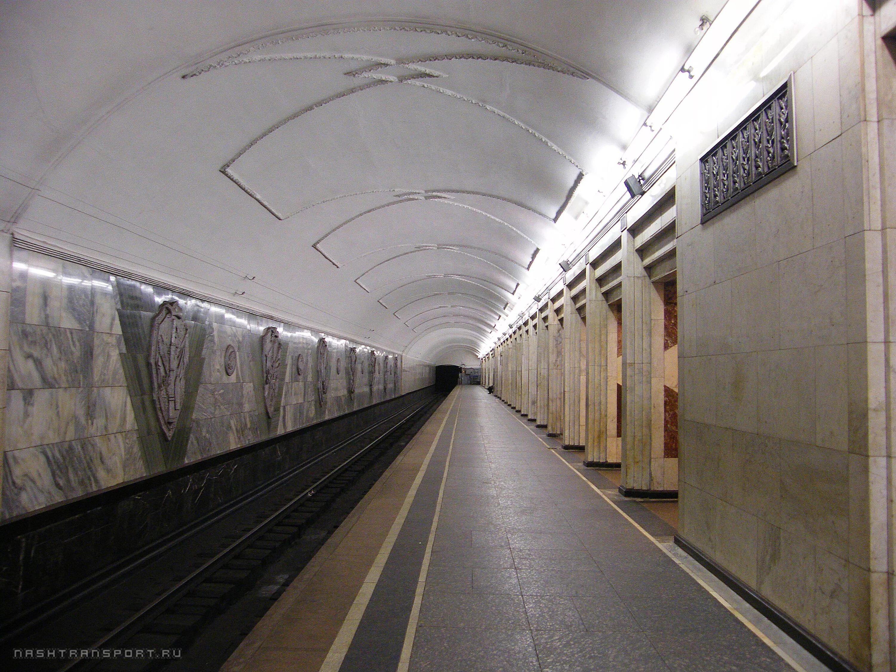 Арбатская электрозаводская. Станция Семеновская Москва. Станция метро Семеновская. Станция метро Семеновская Москва. Станция Электрозаводская Арбатско-Покровская линия.